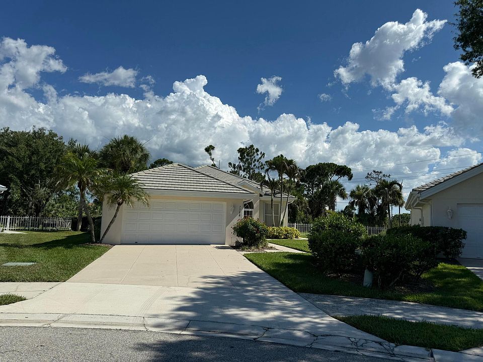 2nd image of 7780 SE Needle Palm Circle