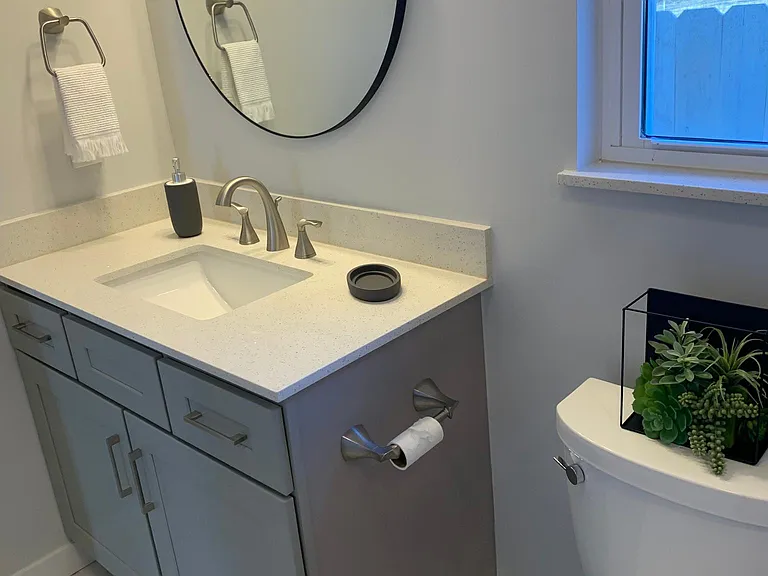 GUEST BATH VANITY WITH UNDERMOUNT SINK