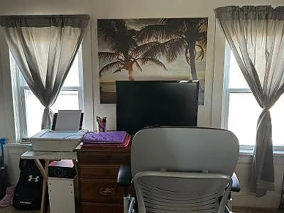 2 bed, 1100 sqft, $1,600 — Photo 2
