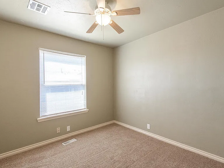 1321 Kelly Park Rd — Photo 23