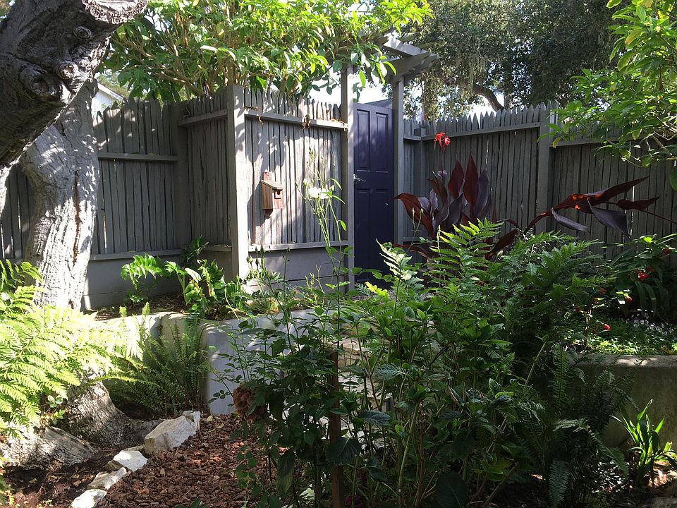Front Garden & Entry Gate