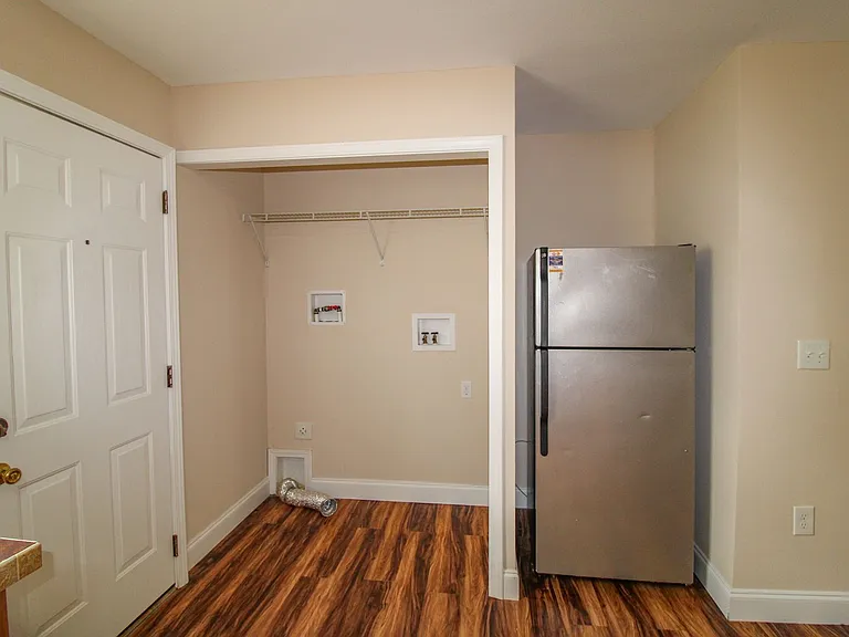 123 Meadows Ln — Photo 10