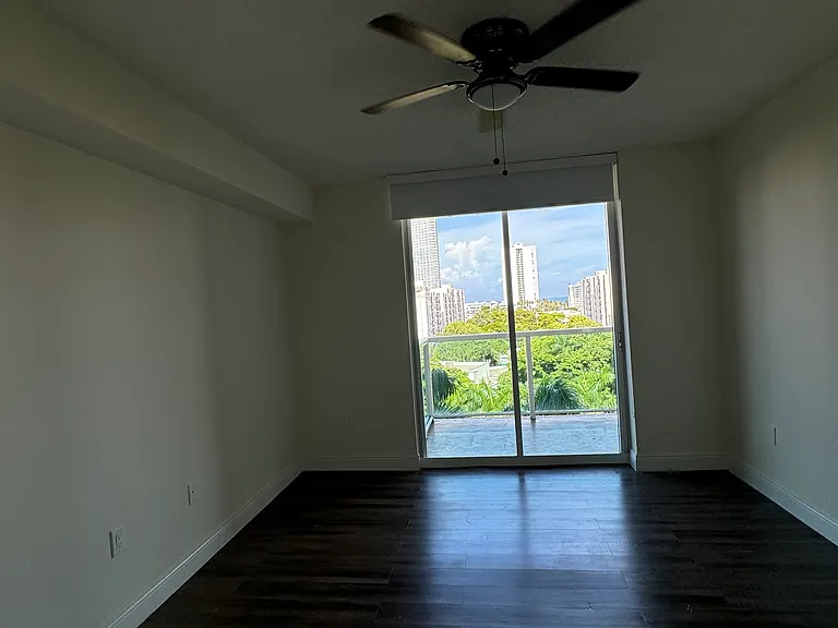17000 N Bay Rd #801 — Photo 5