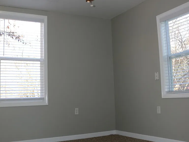 123 S University Ave — Photo 11