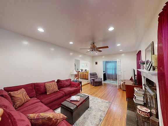 3rd image of 15 Woodbine Road