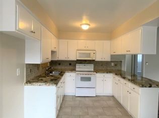 985 N Park Cir APT 1, Long Beach, CA 90813