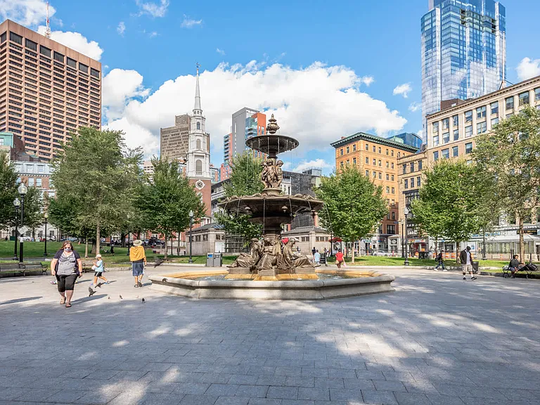 Less than 2 blocks away from Boston Common.