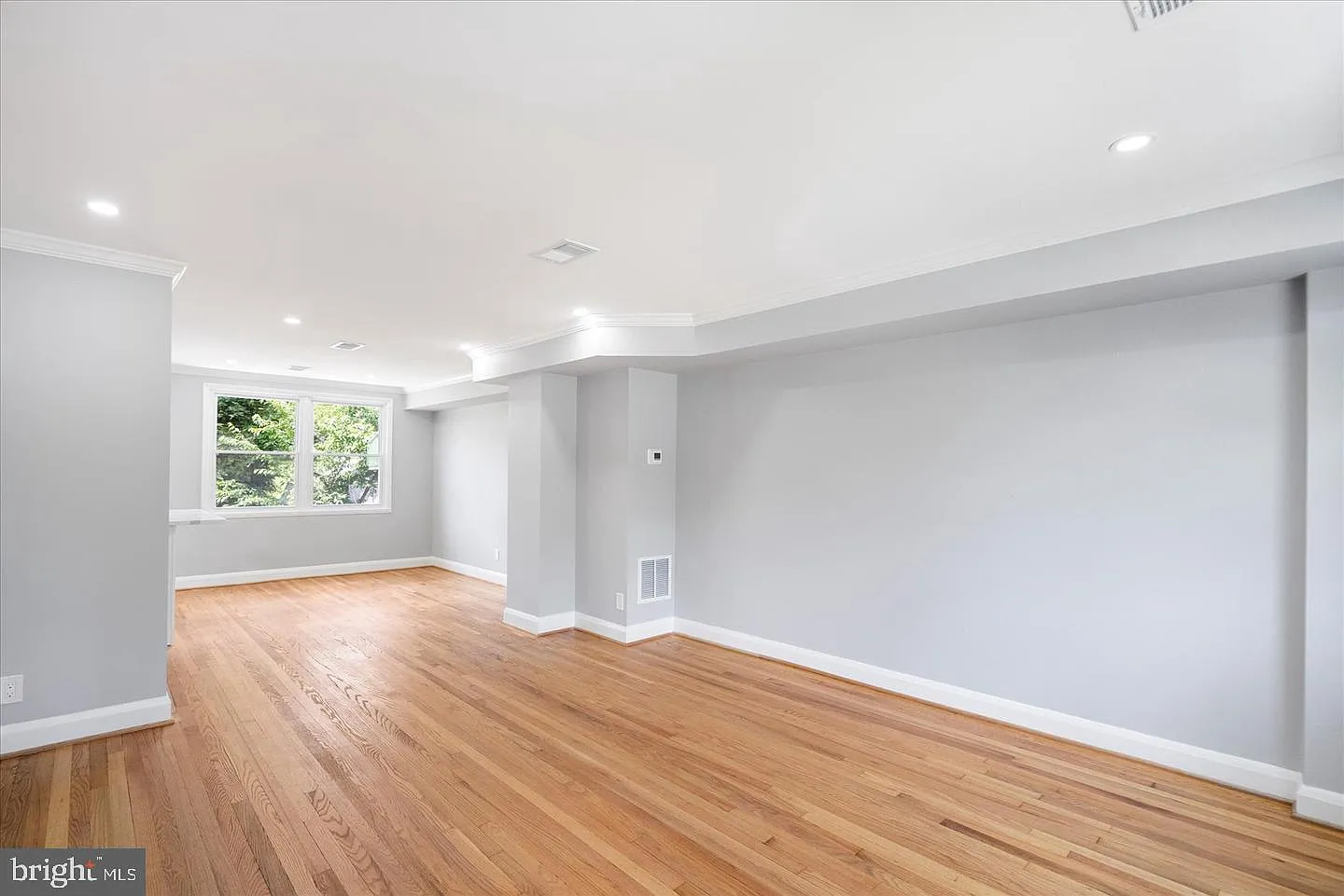 3 bed, 2.0 bath, 1485 sqft, $2,300 — Photo 3
