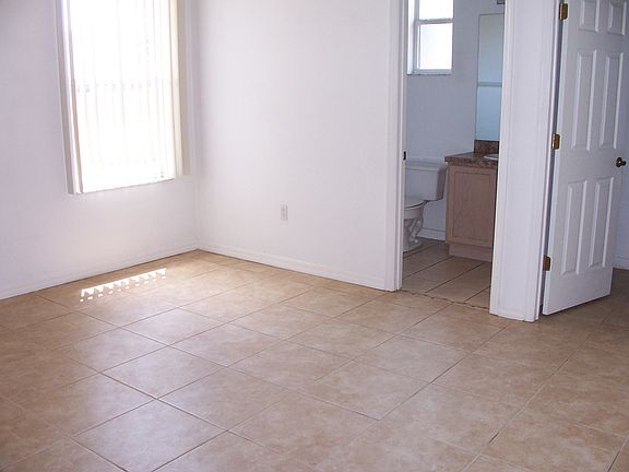 5th image of 420 Bluff Pass Dr