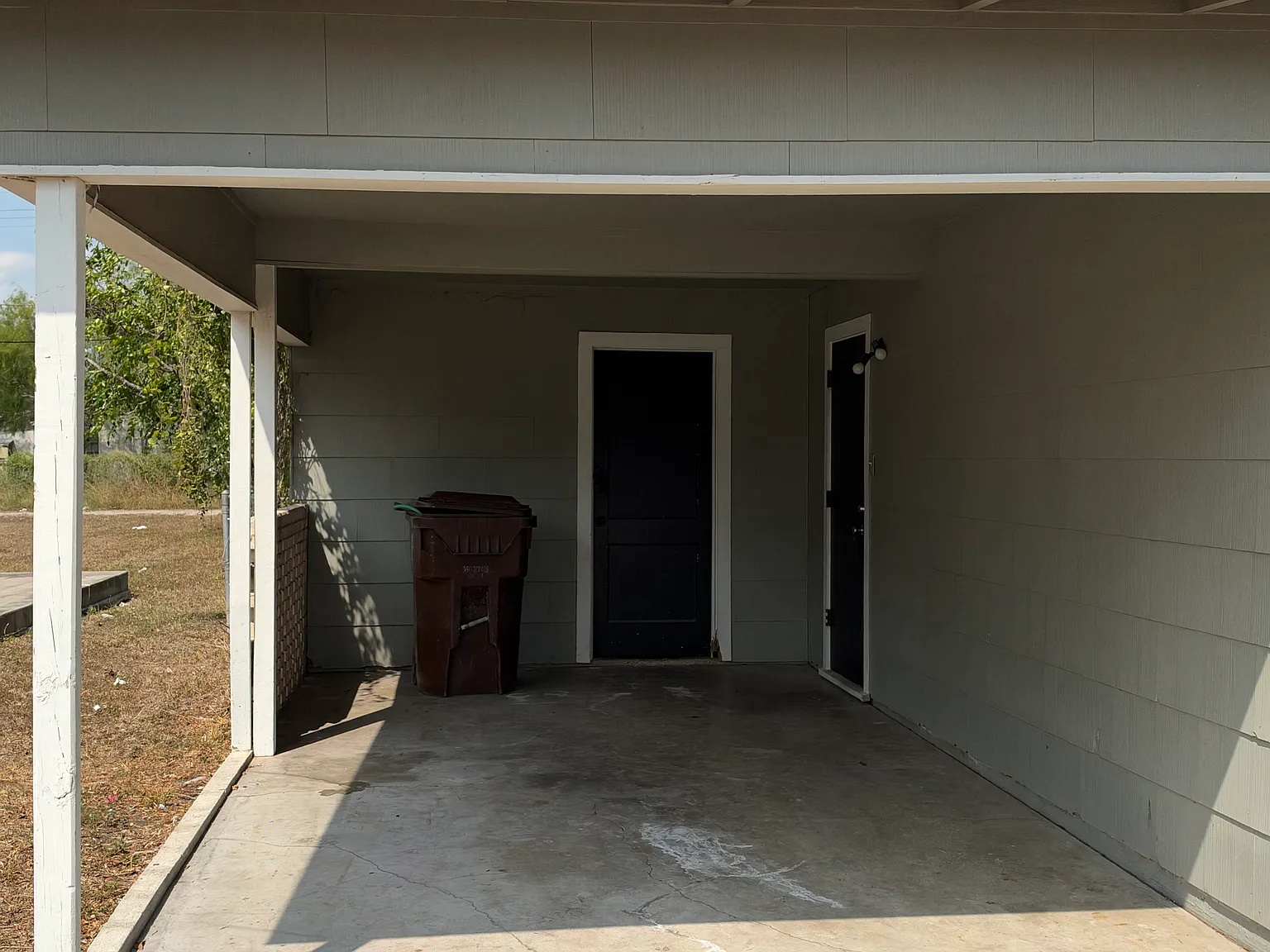 3 bed, 1292 sqft, $1,250 — Photo 2