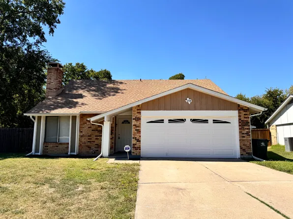 2518 Fallcreek St, Arlington, TX 76014