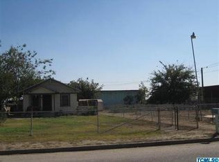 559 W Beacon Ave, Tulare, CA 93274