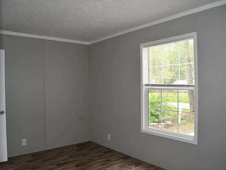 122 Willow Dr — Photo 9