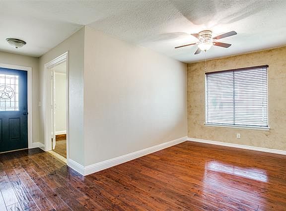 2nd image of 3133 Mayfair Dr