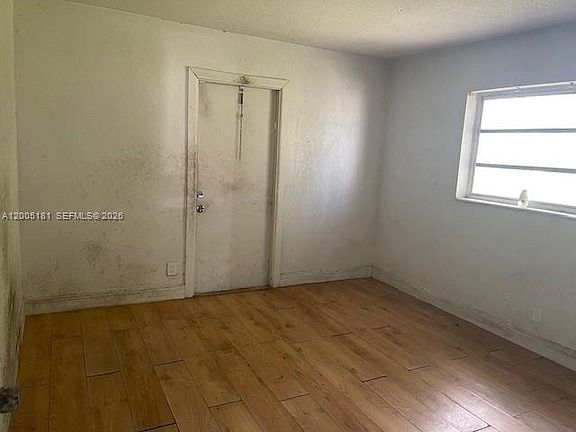 3rd image of 758 SW 3rd Pl