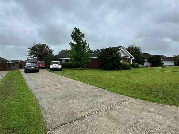 3rd image of 10056 Dairy Dr S