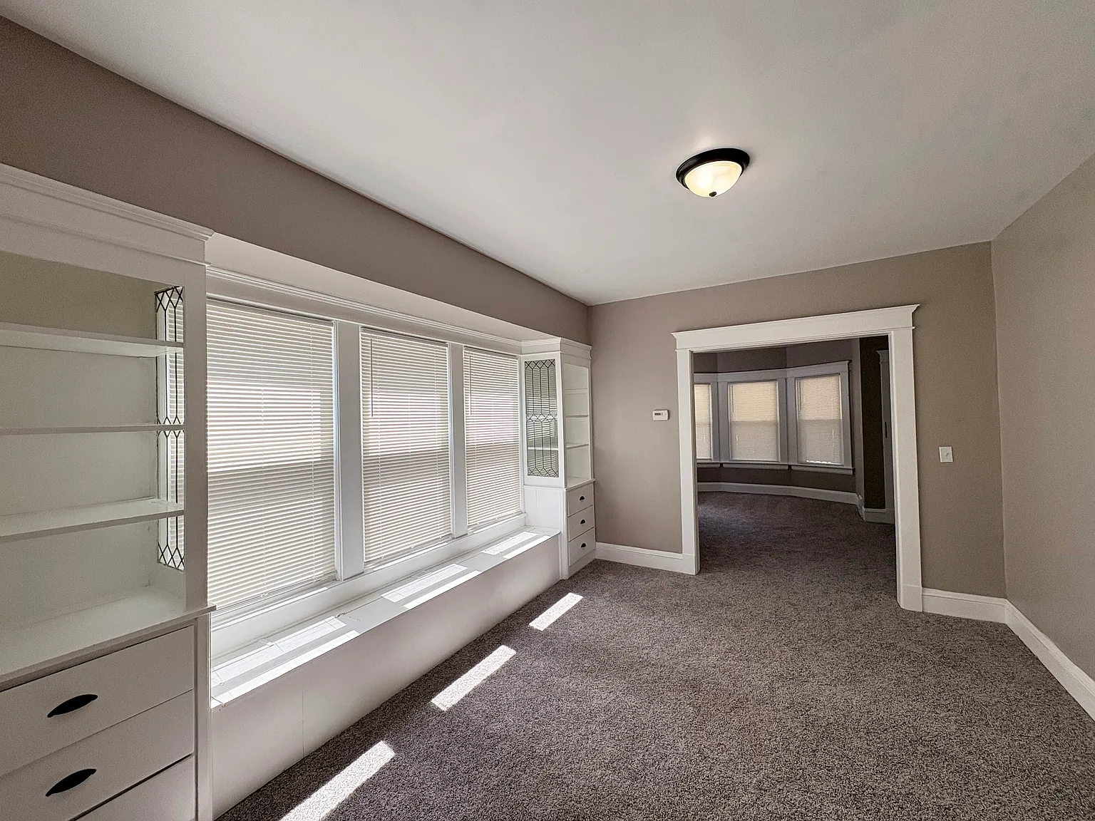 4 bed, 2.5 bath, $2,000 — Photo 4