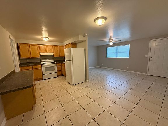 4th image of 2905 Parker Ave #3