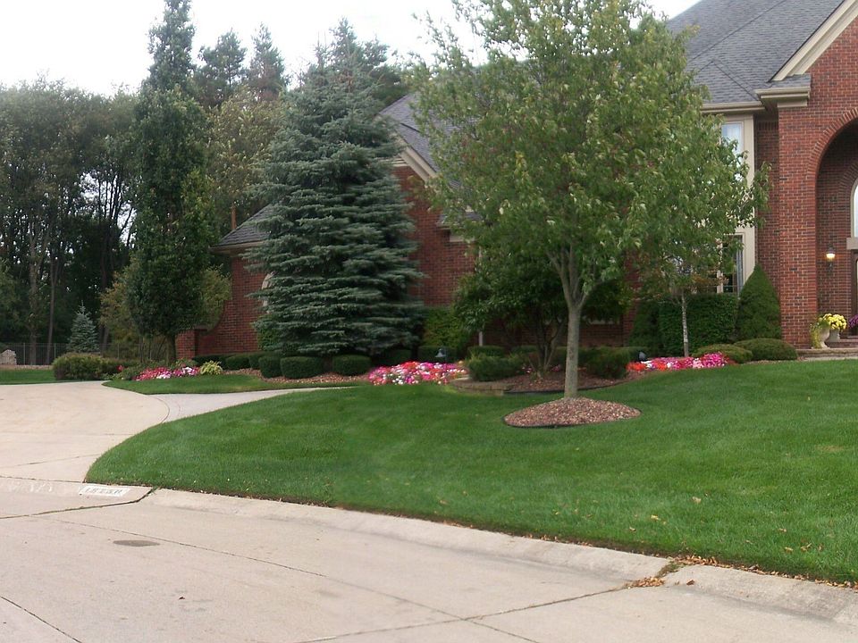 2nd image of 18750 Oak Leaf Ln