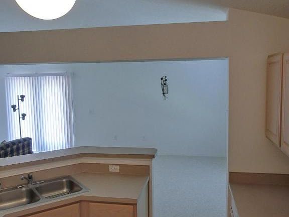 4th image of 8501 Ivanhoe Dr