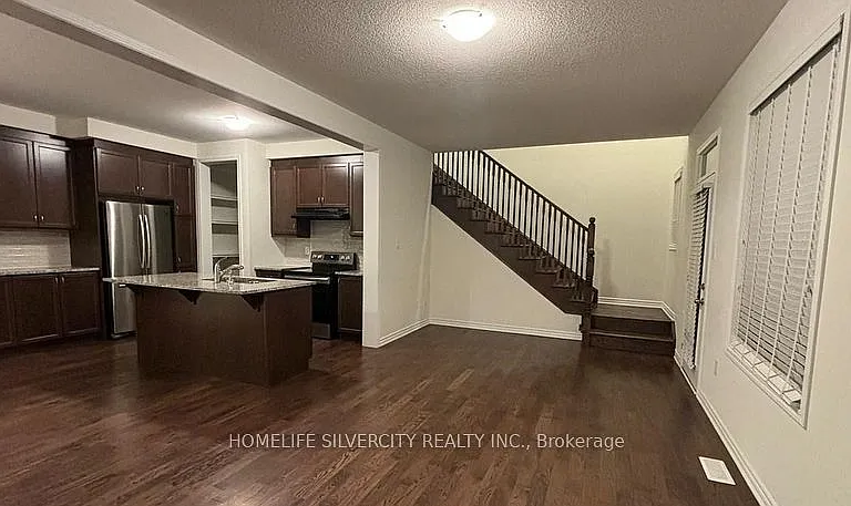 39 Boothill Dr — Photo 3