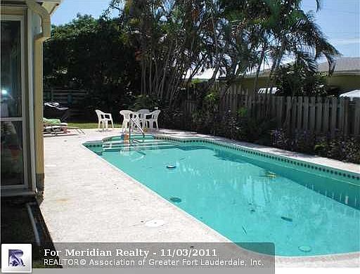 5th image of 1700 NE 2nd St