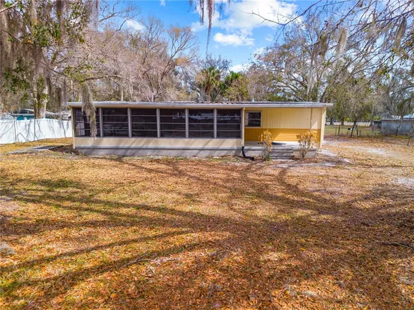 275 N Myrtle Dr, Kenansville, FL 34739