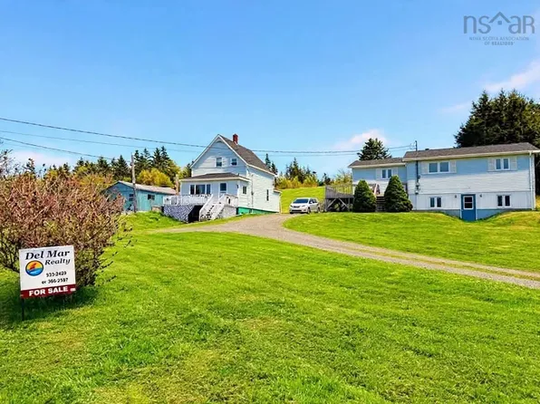 5197 & 5199 Highway 16, Queensport, NS B0H 1N0