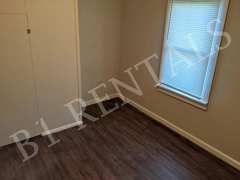 311 S Obrien St — Photo 6