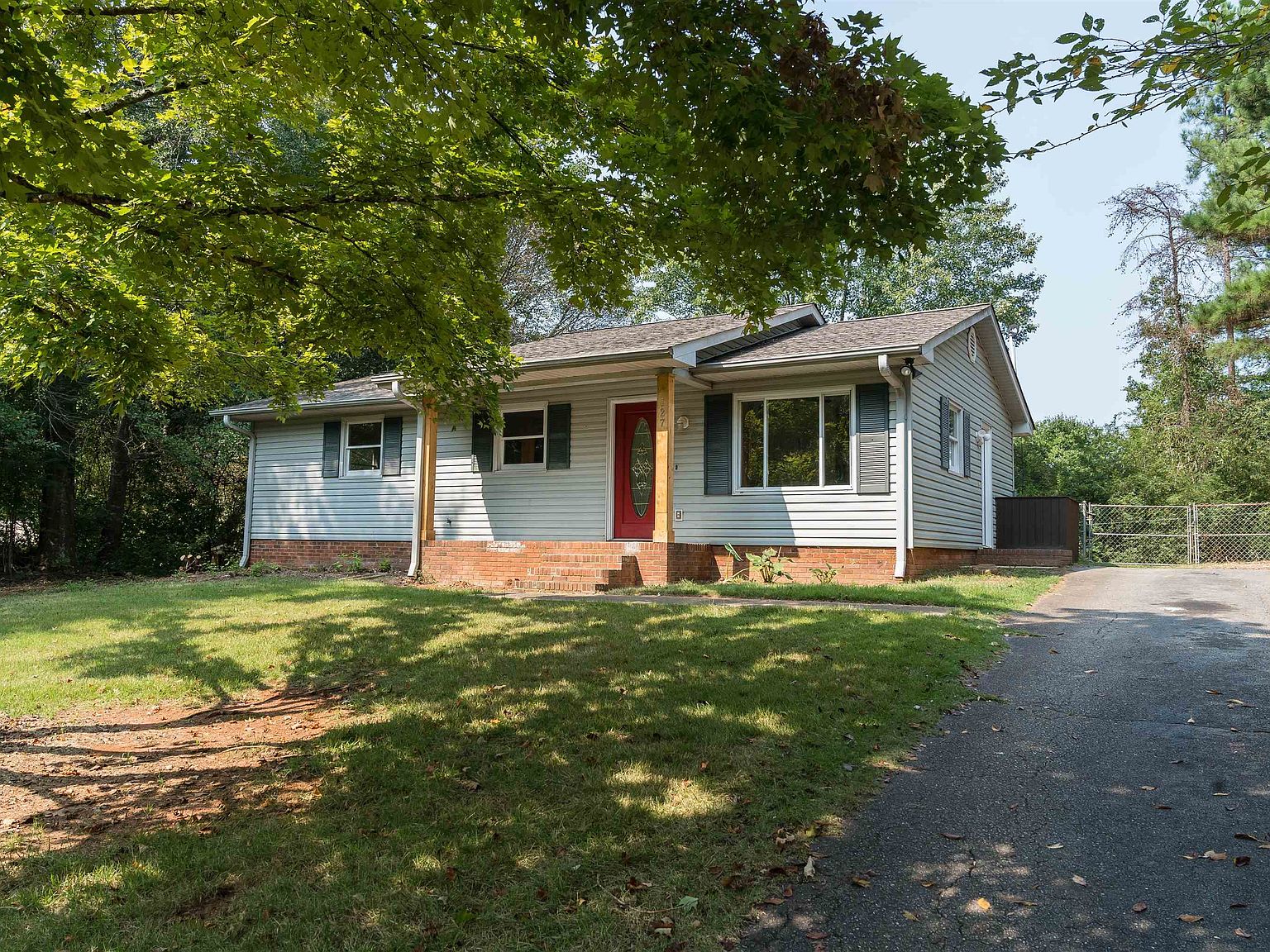 127 Cannon Cir Wellford Sc 29385 Zillow