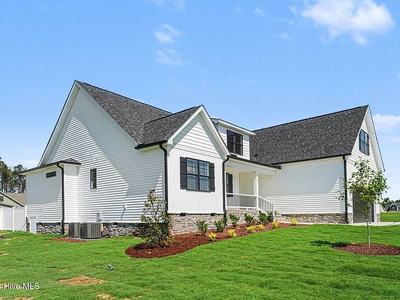 3rd image of 95 Howell Farm Drive