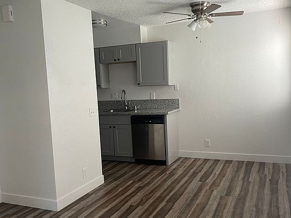 3rd image of 248 Boulder Creek Dr #6