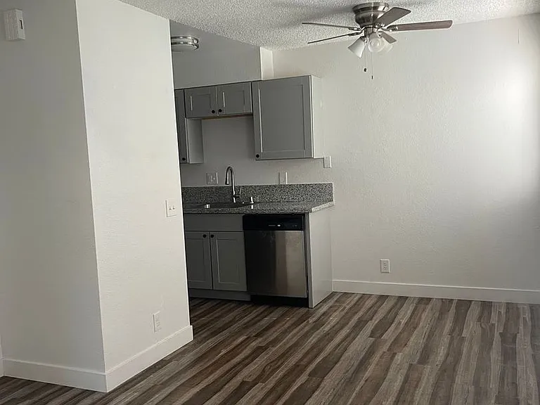 248 Boulder Creek Dr — Photo 3