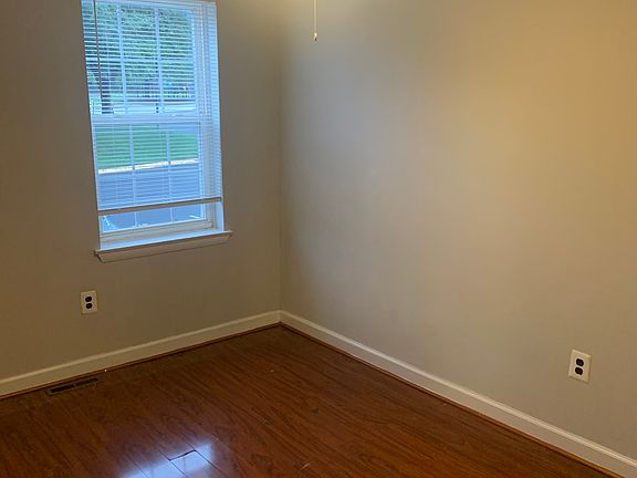 3rd image of 1020 N Central Ave