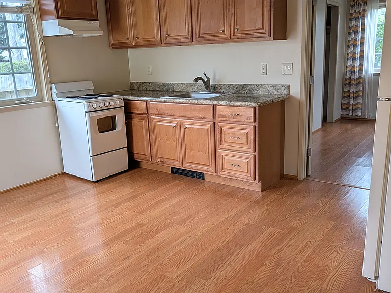 3104 Everett Cir — Photo 4