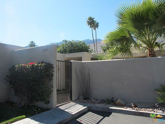 2nd image of 1807 S La Paloma