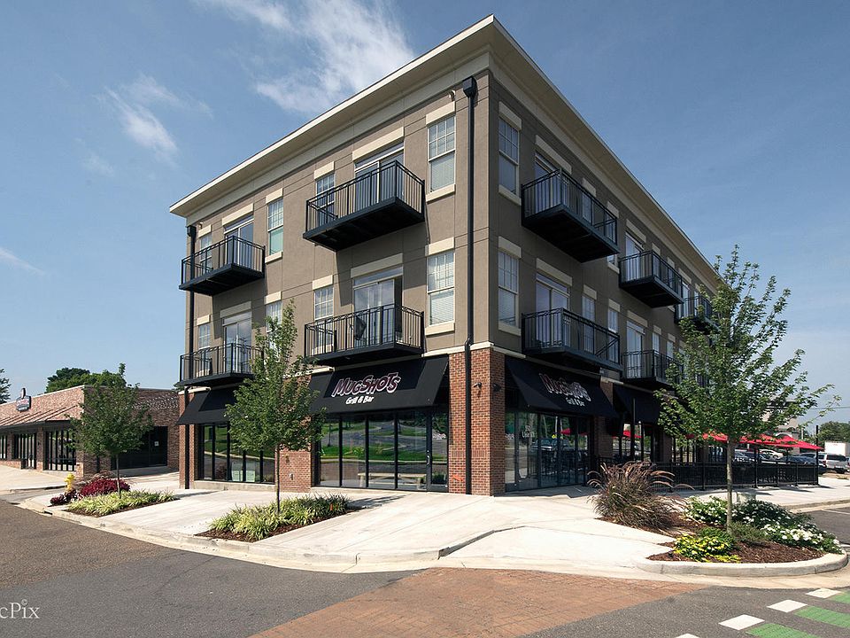 1st image of 550 Russell St Unit 202