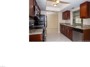 710 S Rainbow Dr, Hollywood, FL 33021