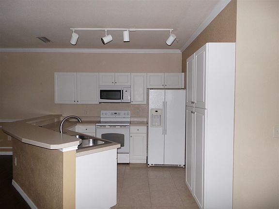 5th image of 285 Old Village Center Cir Unit 5107