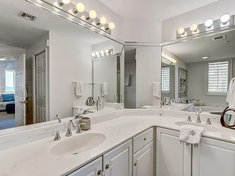 443 Beachside Pl — Photo 17
