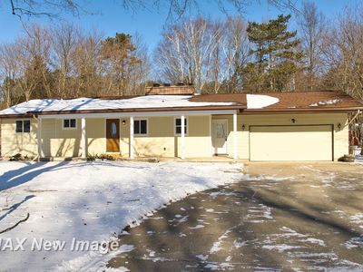 5885 McGrandy Rd, Bridgeport, MI, 48722