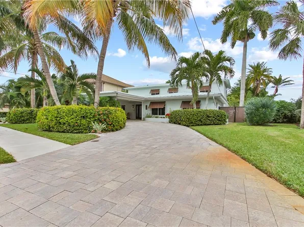 1710 Point Pleasant Ave W, Bradenton, FL 34205