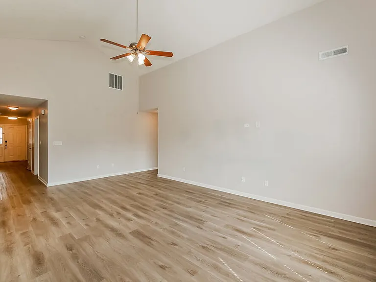 2532 Copper Hill Dr — Photo 7