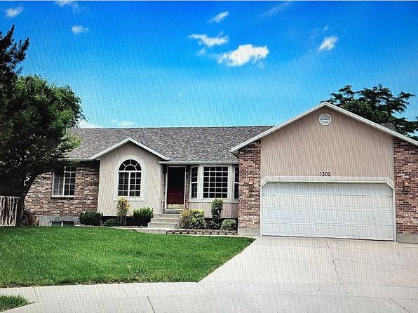 1302 W Cambridgetown Cv