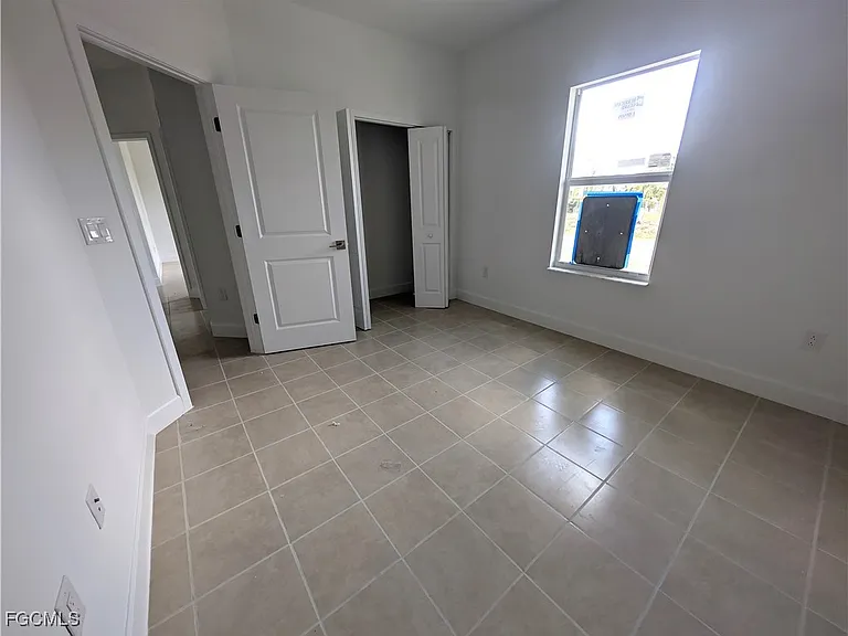 1103 Harold Ave S — Photo 3