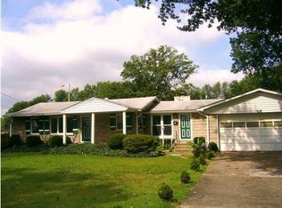 4436 Savage Dr, Shively, KY 40216