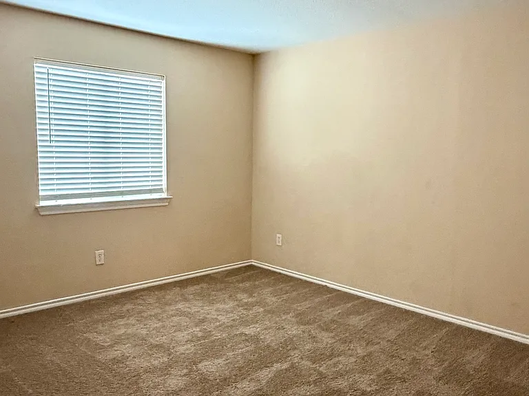 2707 Prairie Creek Dr — Photo 19