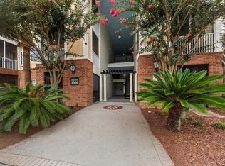 1301 Basildon Rd, Mount Pleasant, SC 29466