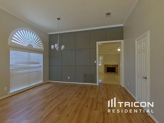 3rd image of 2708 Hemingway Dr