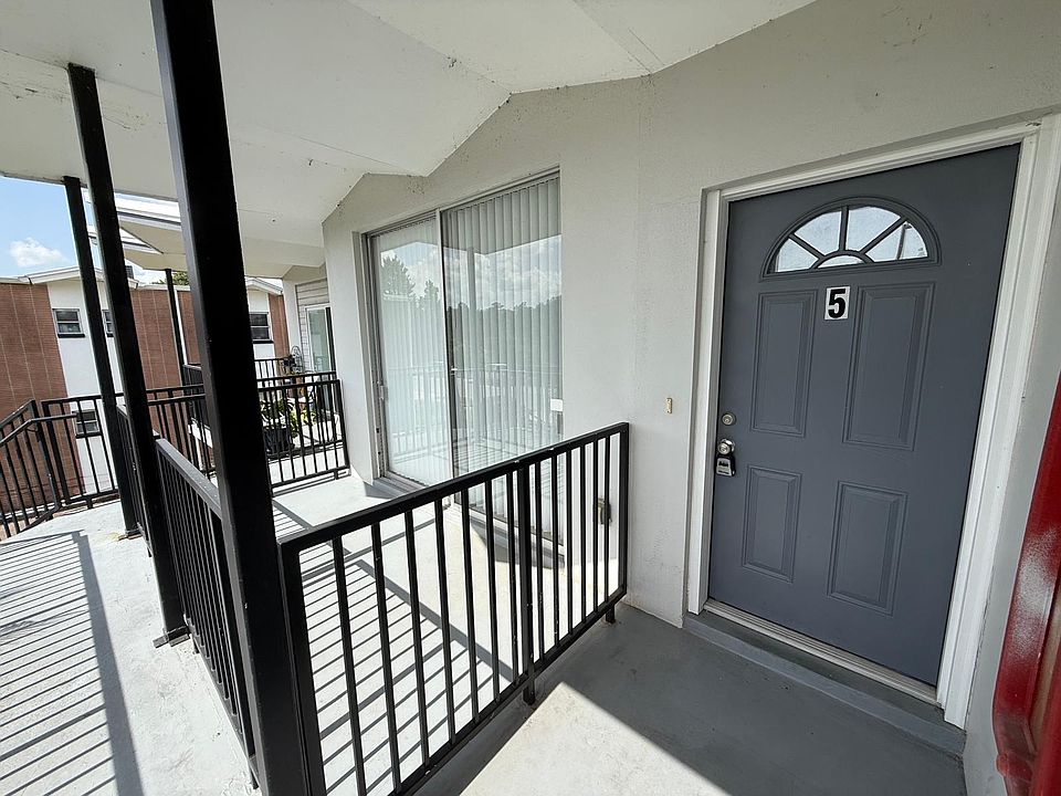 1st image of 616 S Betty Ln #5